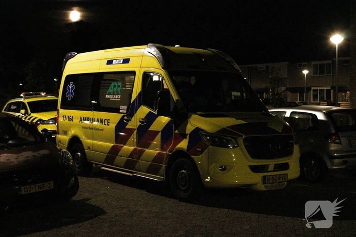 Persoon in brand door steekvlam