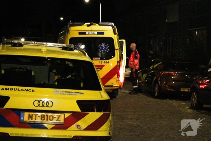Persoon in brand door steekvlam
