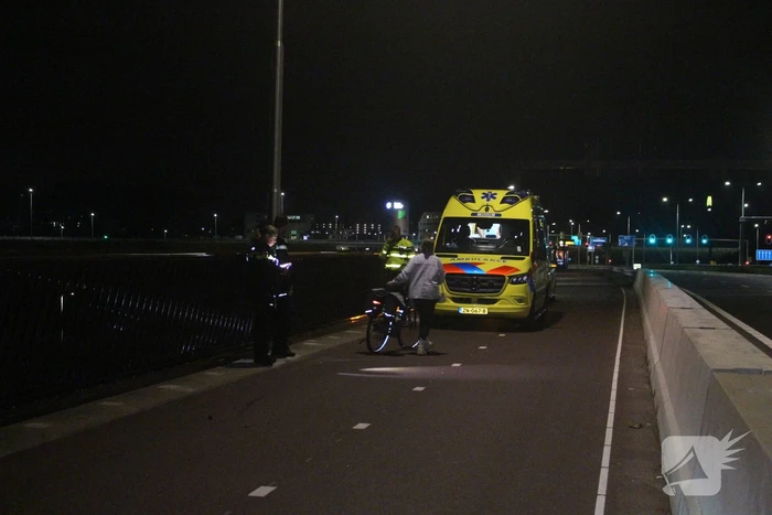 Gewonde na botsing tussen scooter en fietser