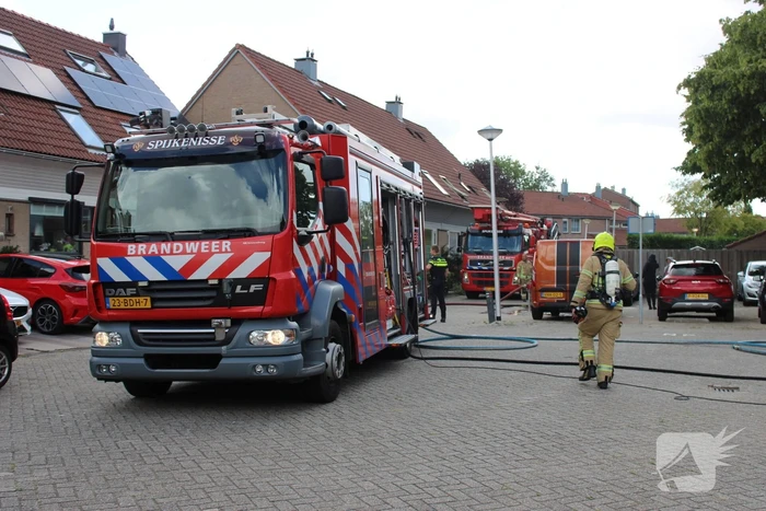 Woning flink beschadigd na brand, brandstichter aangehouden
