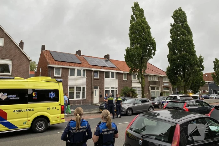 Voetganger gewond bij aanrijding, bestuurder slaat op de vlucht