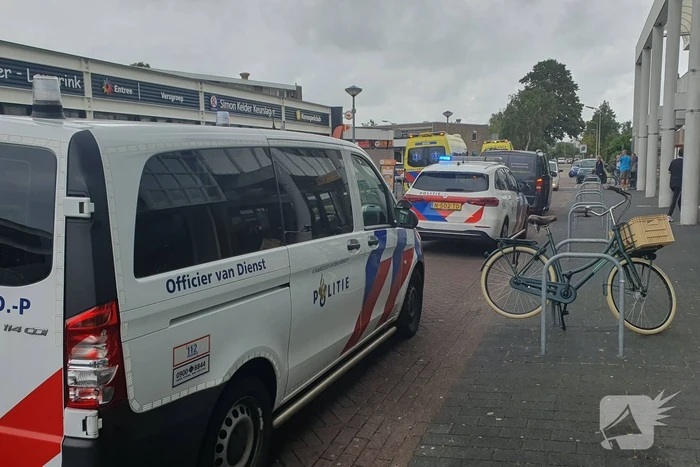 23-jarige medewerkster Hema zwaargewond na steekpartij