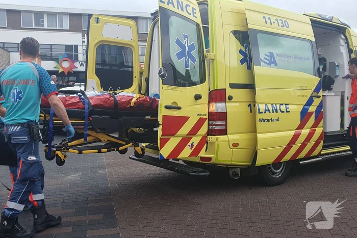 23-jarige medewerkster Hema zwaargewond na steekpartij