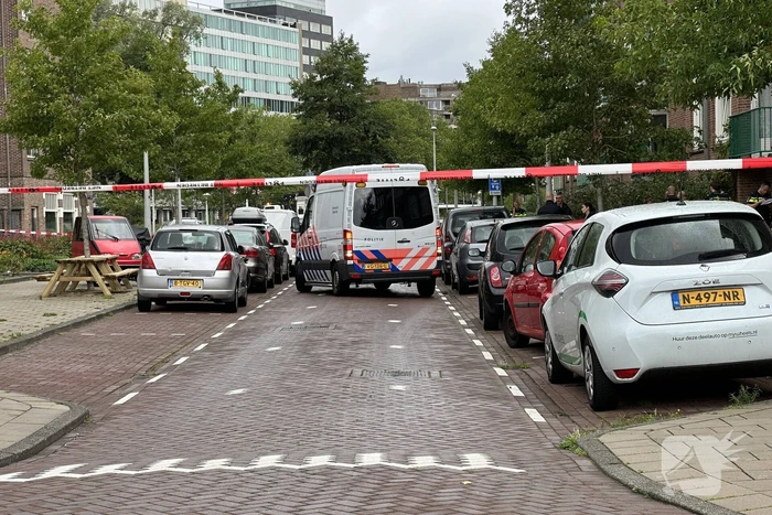 Dode en zwaargewonde bij steekpartij, verdachte aangehouden