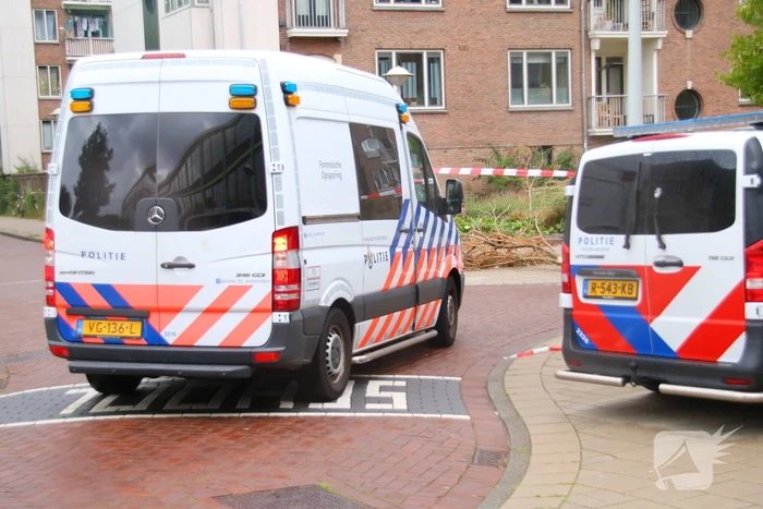 Dode en zwaargewonde bij steekpartij, verdachte aangehouden