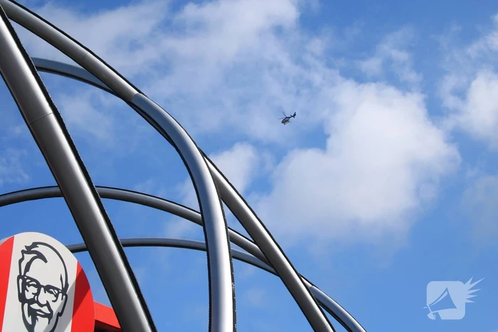 Politiehelikopter zoek naar overvaller KFC
