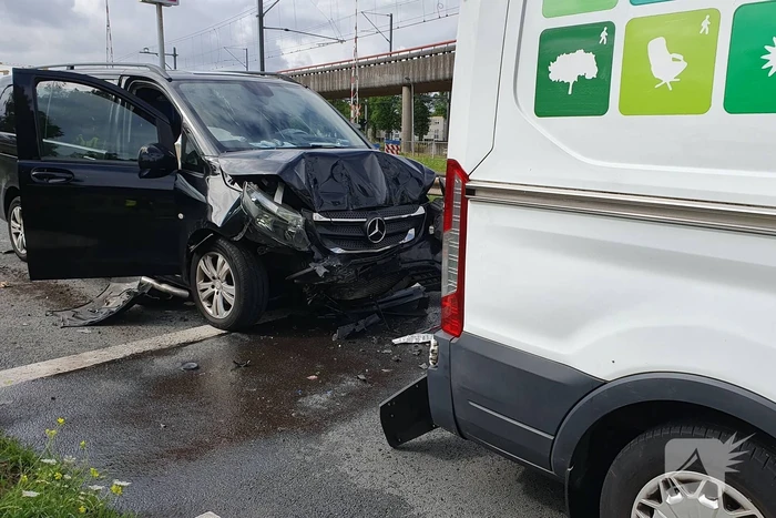 ongeval provincialeweg - n203 a8 7.4 zaandam