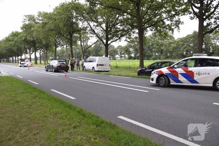Drie voertuigen beschadigd bij kop-staartbotsing