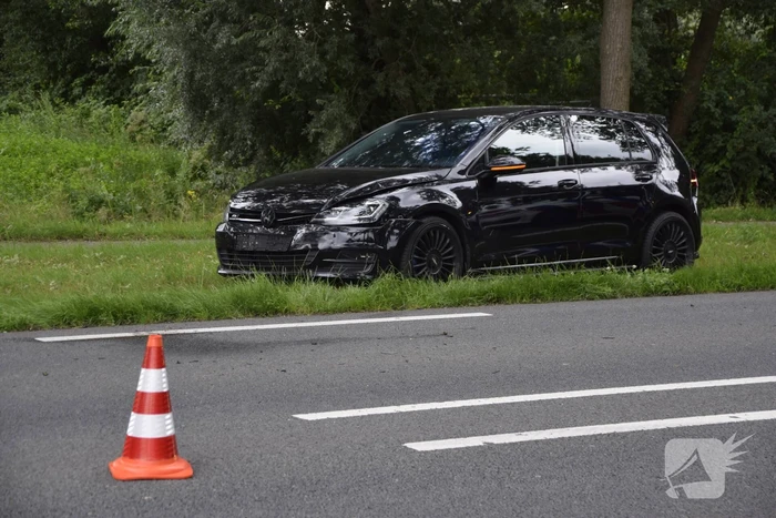 Drie voertuigen beschadigd bij kop-staartbotsing