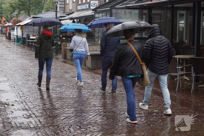 Spakenburgse dag getroffen door regenval