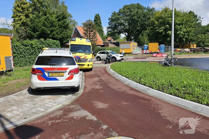 Ongeval op gloednieuwe rotonde