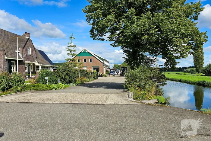 Politie onderzoek bij bedrijf