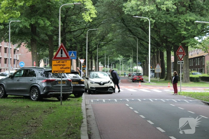 Onderzoek naar aanrijding tussen auto en scooter