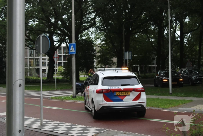 Onderzoek naar aanrijding tussen auto en scooter