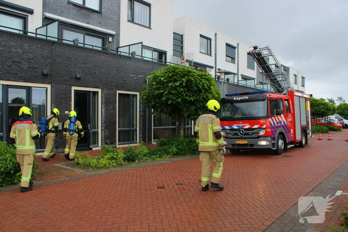 Brand in bovenwoning snel onder controle