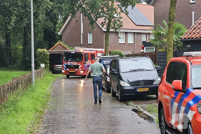 Brand op zolder van woning door accu