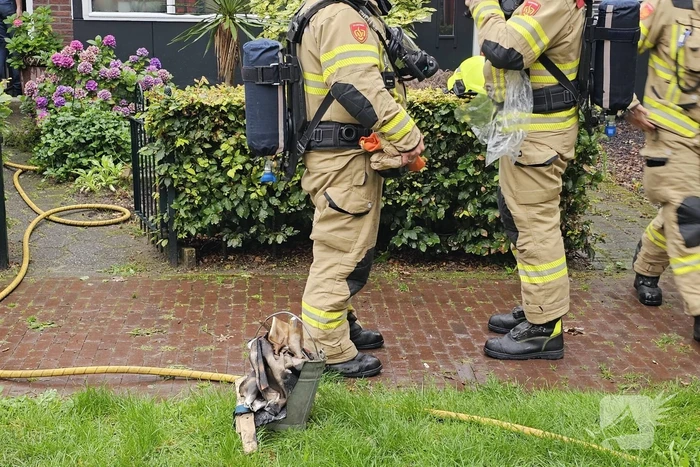 Brand op zolder van woning door accu