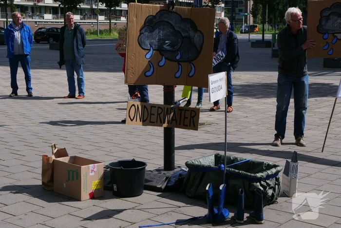 Luchtalarm is klimaatalarm Extinction Rebellion
