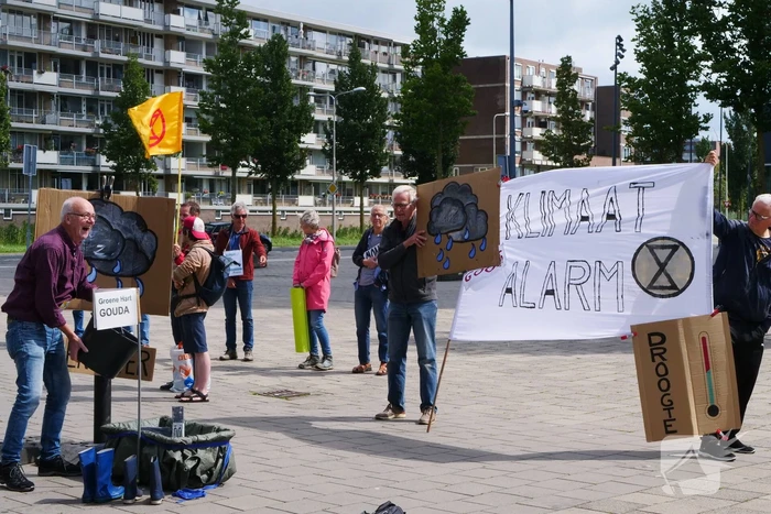 Luchtalarm is klimaatalarm Extinction Rebellion