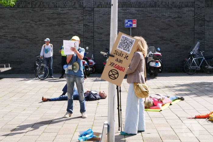 Luchtalarm is klimaatalarm Extinction Rebellion
