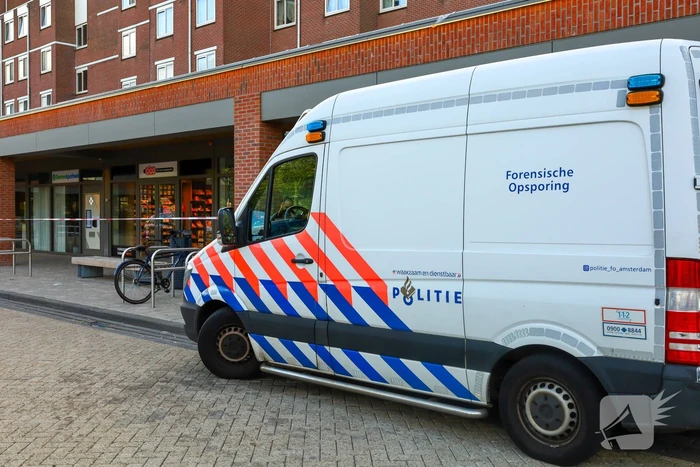 Verdachten voortvluchtig na overval op winkel