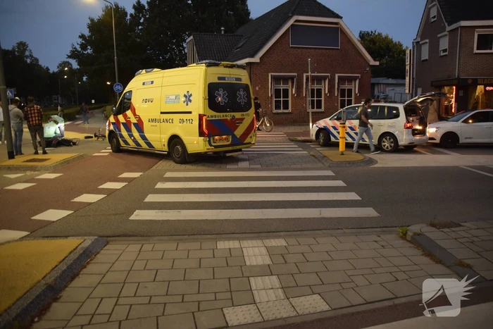 Fietser gewond bij botsing met auto