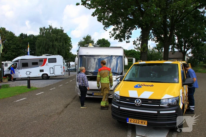 Camper gestrand door brandstoflekkage