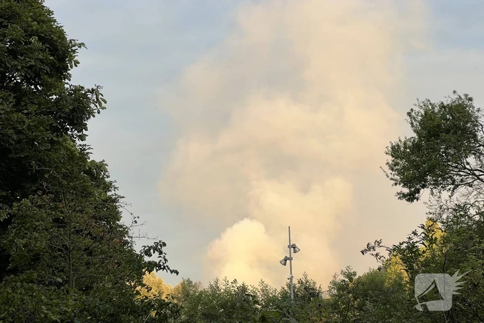 Grote rookontwikkeling bij hevige brand in voormalig waterpark