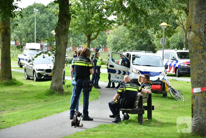 Park afgezet na vondst kleding