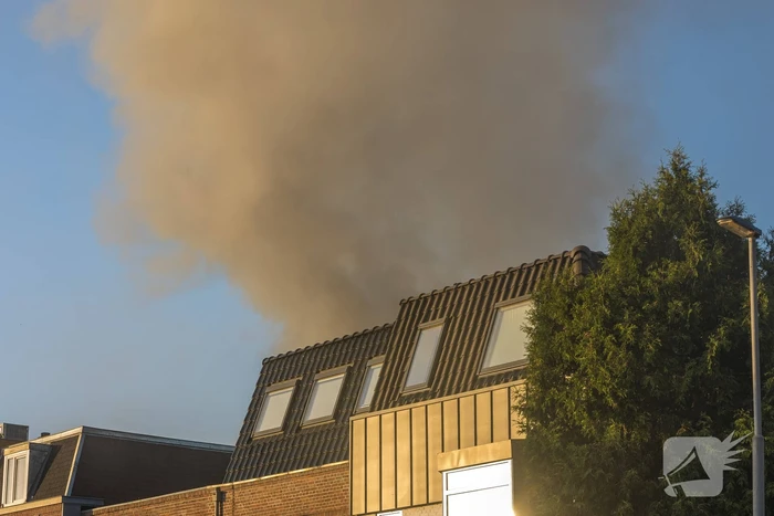 Grote uitslaande brand bij Albert Heijn