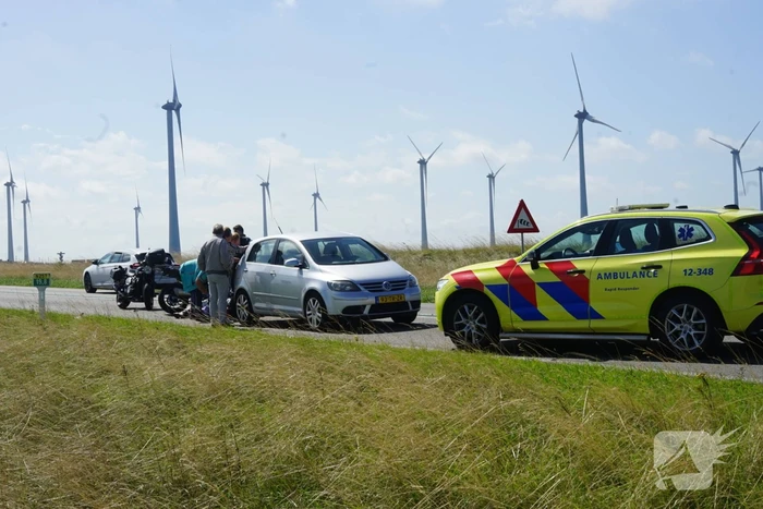 Motorrijder gewond bij botsing met auto