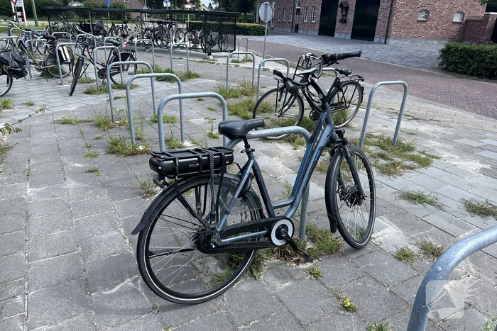 Overstekende fietser aangereden door automobilist