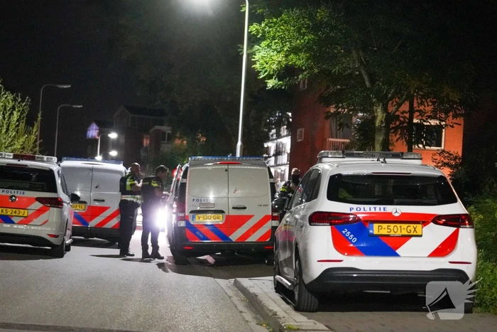 Meerdere aanhoudingen na inval in flatwoning