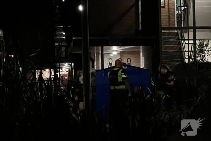 Meerdere aanhoudingen na inval in flatwoning