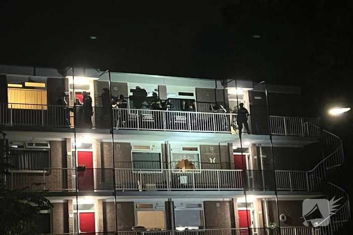 Meerdere aanhoudingen na inval in flatwoning