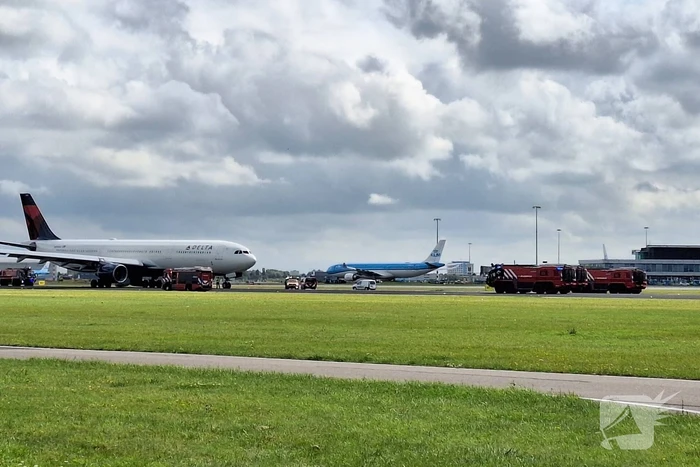 Grote brandweerinzet voor vliegtuig