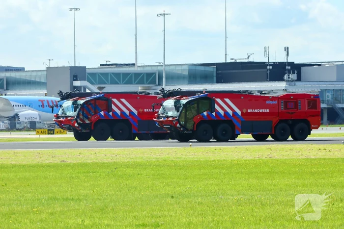Grote brandweerinzet voor vliegtuig