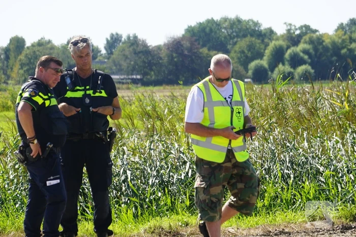 Grote zoekactie na aantreffen step bij pont over water