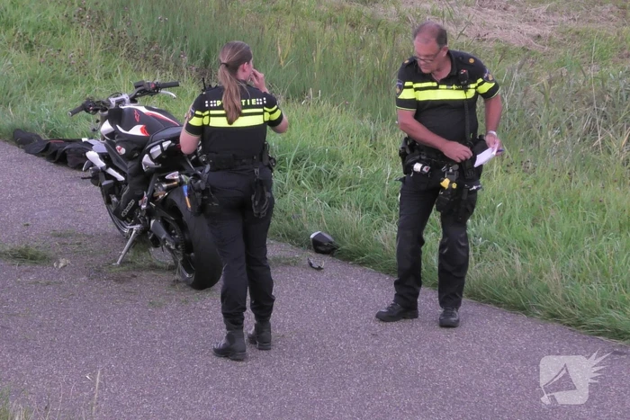 Motorrijder komt ten val