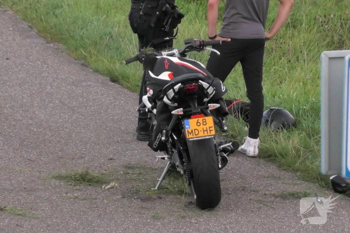 Motorrijder komt ten val
