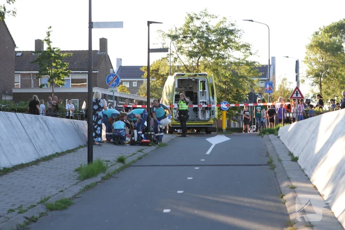 Voetganger ernstig gewond bij botsing met scooter