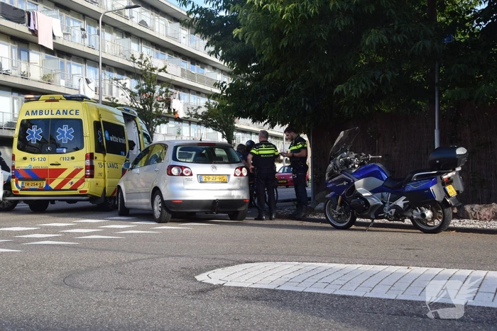 Persoon gewond bij botsing met auto