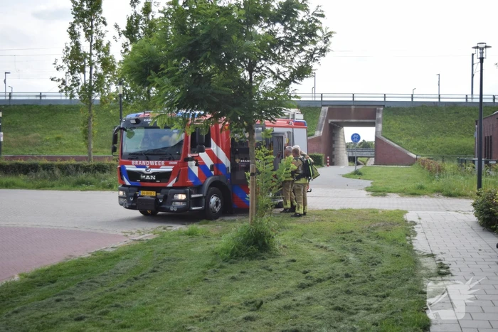 Brandend piepschuim ontdekt onder tunnel