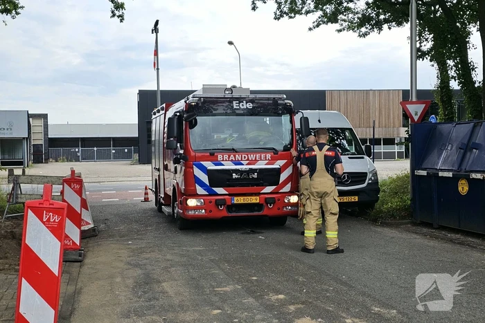 Brandweer doet onderzoek naar gaslucht