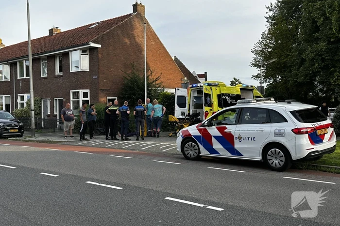 Afslaande auto komt in botsing met fietser