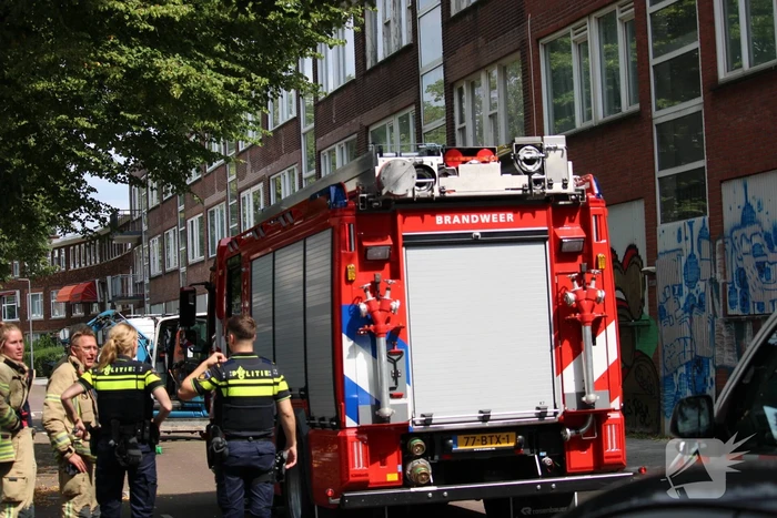 Brandweer doet onderzoek naar gaslucht