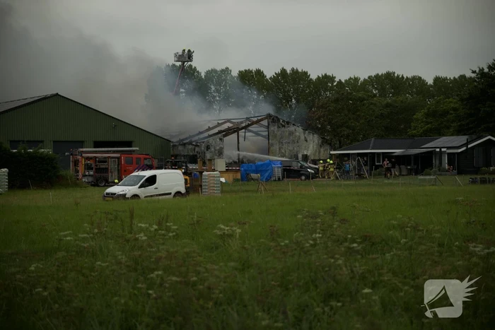Boerderijwinkel verwoest door brand