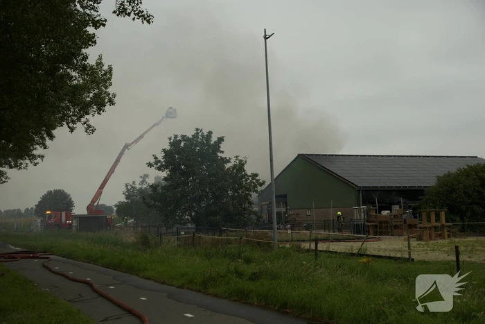 Boerderijwinkel verwoest door brand