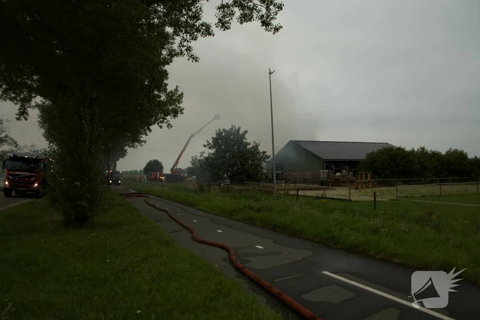 Boerderijwinkel verwoest door brand