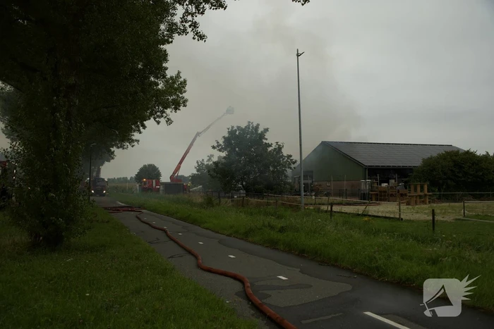 Boerderijwinkel verwoest door brand